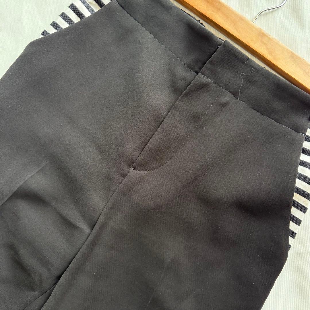 ボーダーズアットバルコニー　テーパードパンツ　ボトムス　ブラック　黒　36