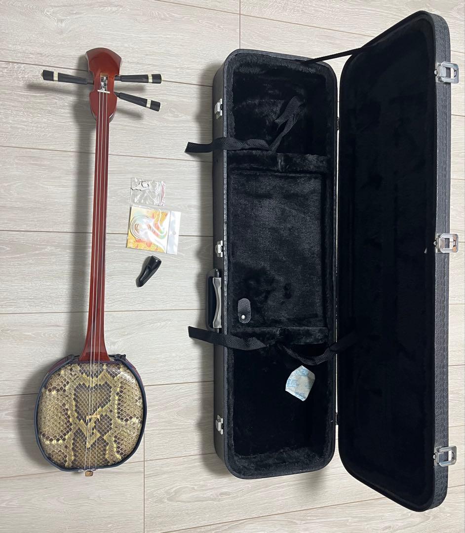 伝統的な三線 強化張り