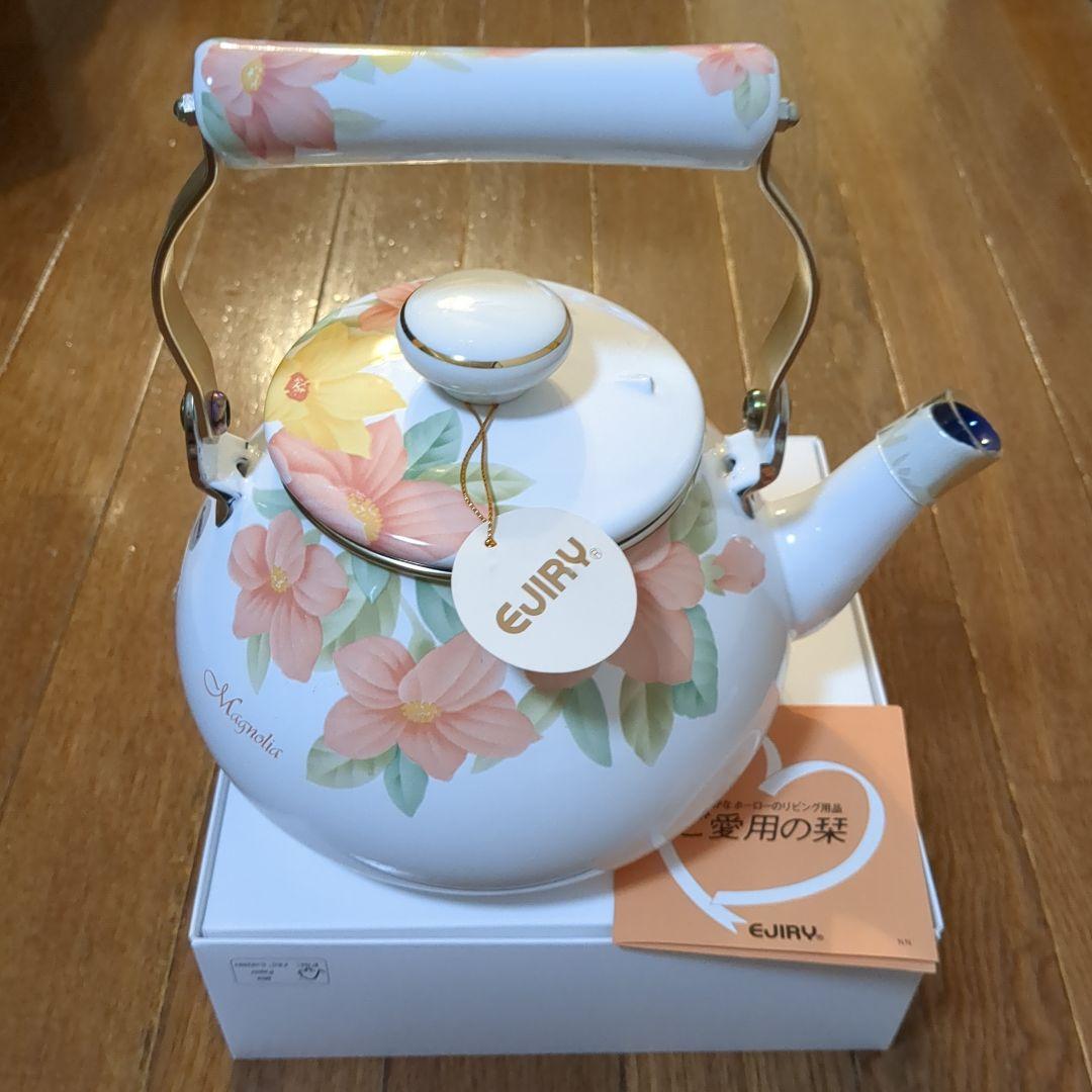 株）エジリー 花柄ホーローケトル - メルカリ