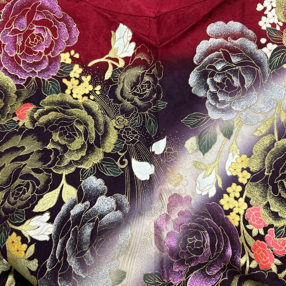 桂由美 落款あり 薔薇 蝶 ラインストーン 赤×紫×金 振袖