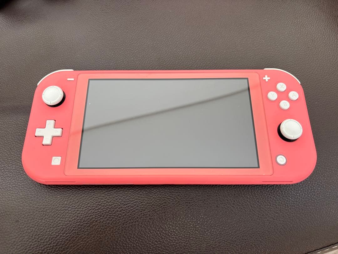 Switchライト本体　箱あり　ピンク　動作確認済　キズあり