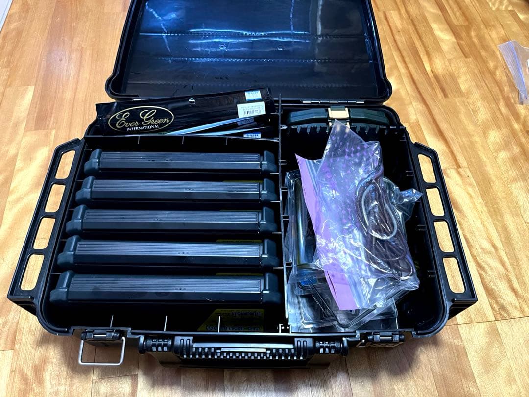 バス釣り引退セット　VS-3080黒　ルアー一式