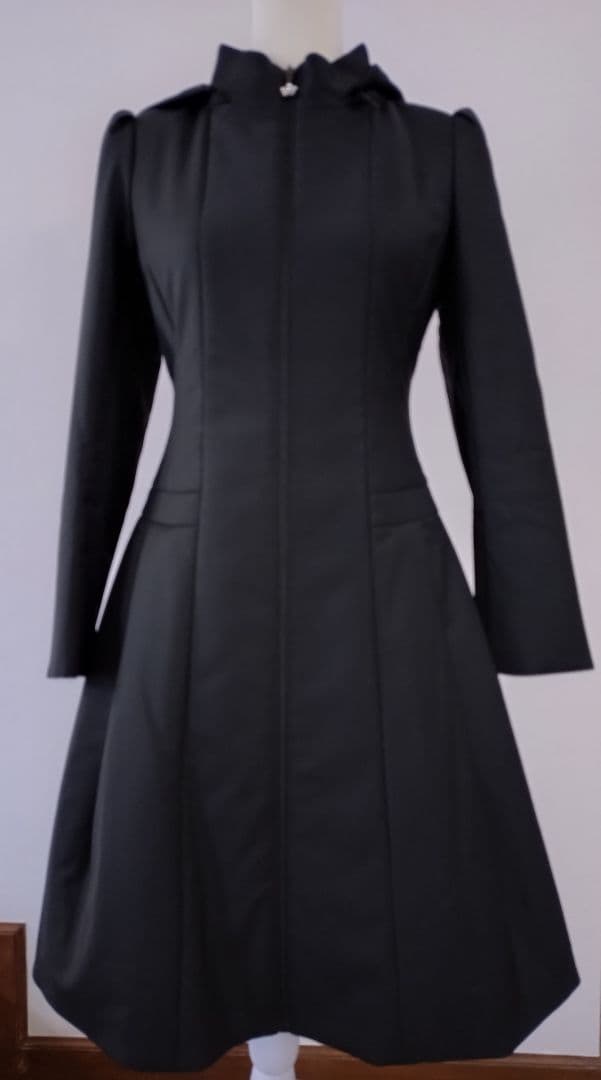 Rene ルネ 34 ブラック フード付き Aラインコート - メルカリ