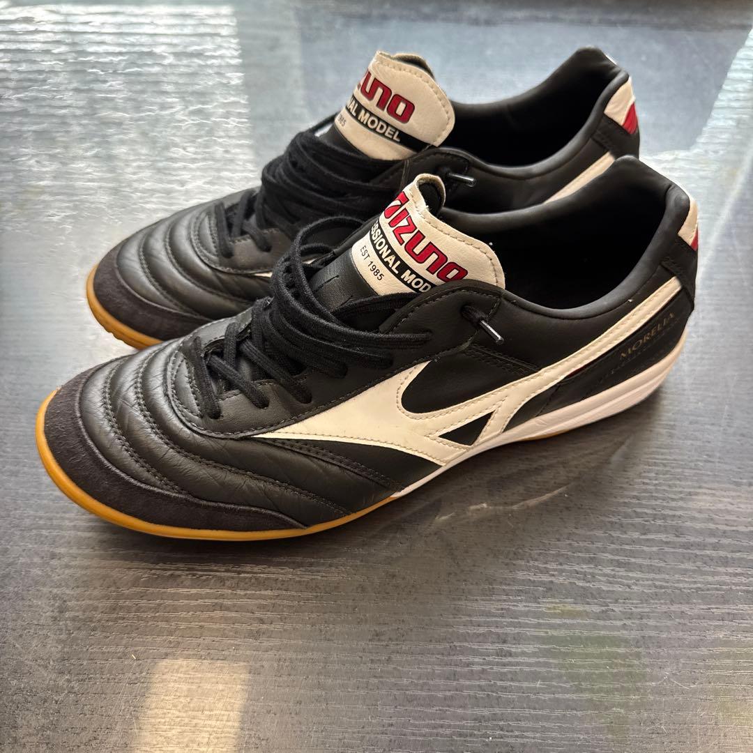 ミズノ　モレリア　イン　27.5　ブラック×ホワイト　サラ　フットサルシューズ