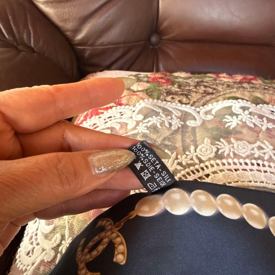 CHANELネイビー パール CCロゴ バンダナ・スカーフ ノベルティ CHANEL
