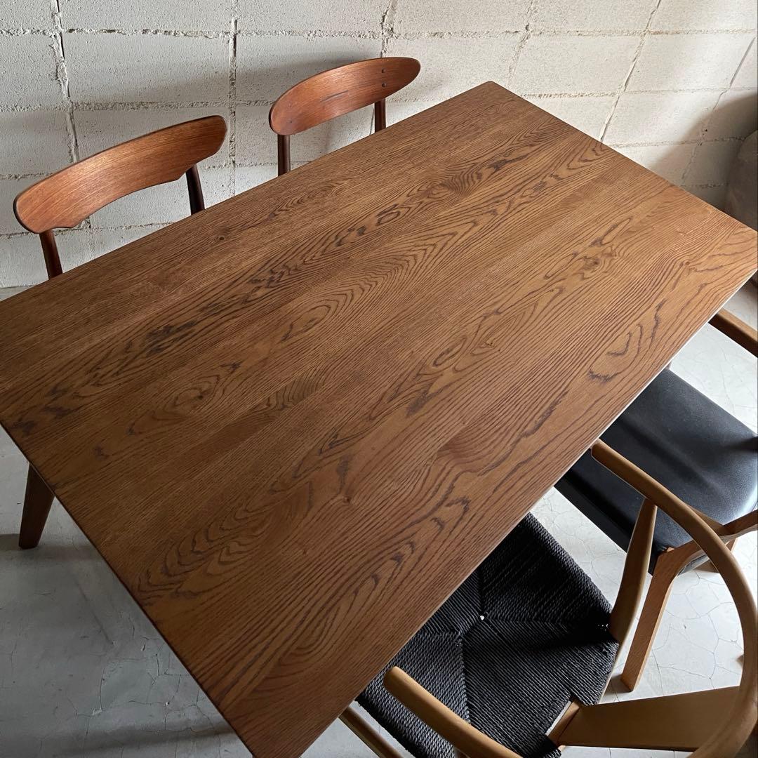 天然木オーク無垢材　ダイニングテーブル　テーパー角脚　斜め脚　北欧スタイル