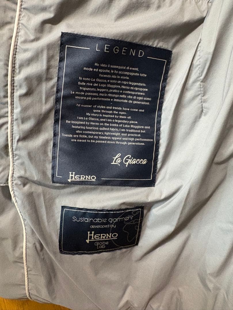 【一度のみ試着新品極上品】ヘルノ ダウンジャケット 48軽暖 グレーM Lサイズ