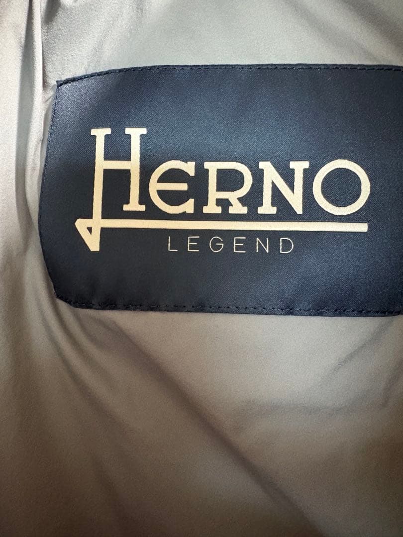 【一度のみ試着新品極上品】ヘルノ ダウンジャケット 48軽暖 グレーM Lサイズ