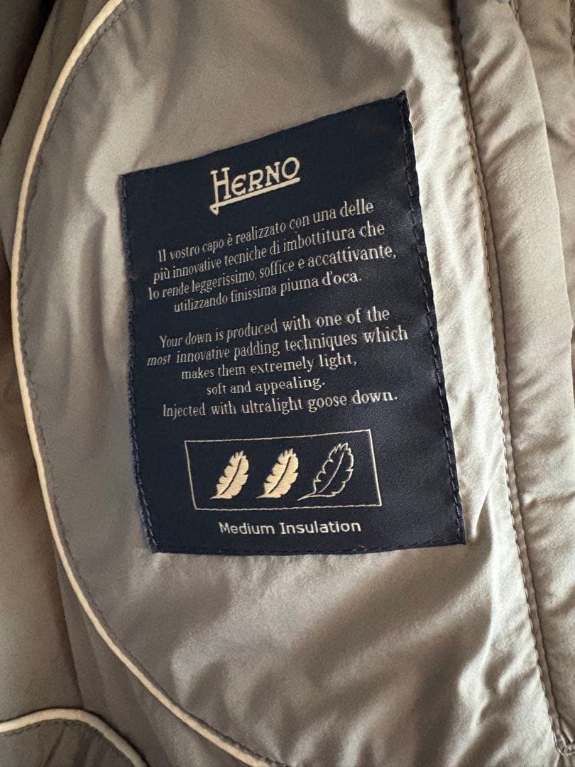 【一度のみ試着新品極上品】ヘルノ ダウンジャケット 48軽暖 グレーM Lサイズ