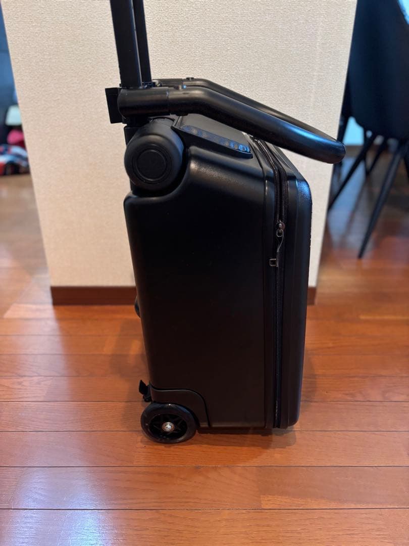 キッズトラベル　キャリーNEO 子ども乗れるキャリーケース