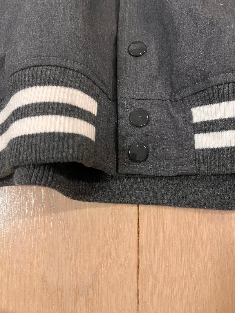 GOODENOUGH ボールパークジャケット スタジャン GEロゴ XL グレー