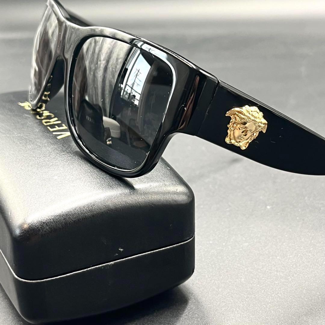 Versace sunglasses Black archive y2k - メルカリ