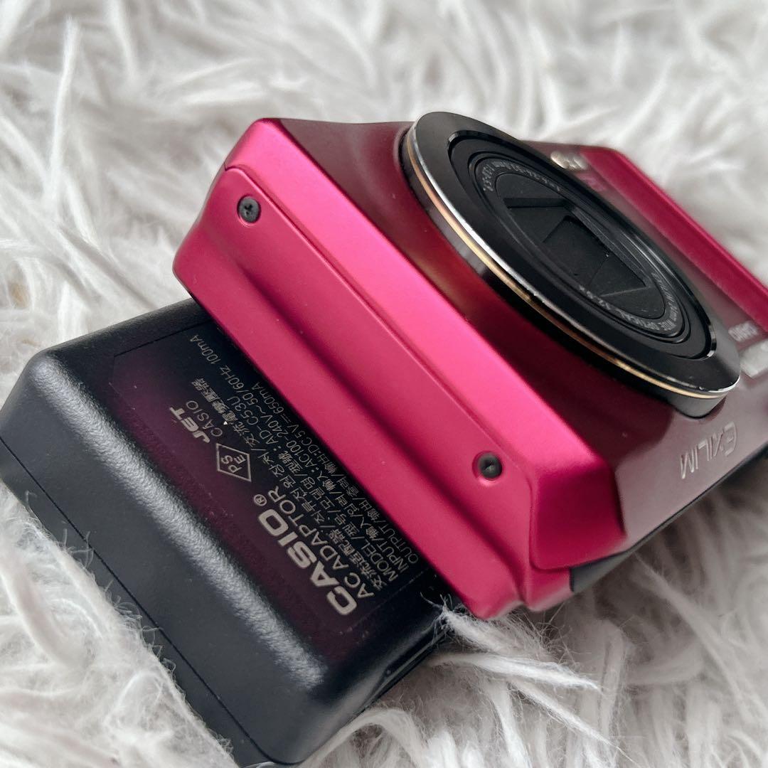 【美品】CASIO EXILIM EX-ZR200 コンパクトデジタルカメラ