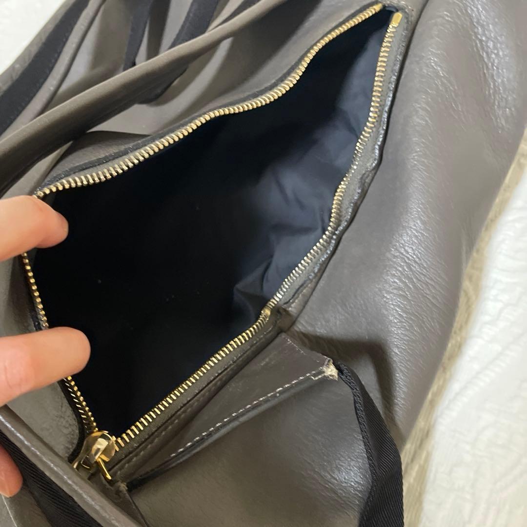 マルニ　MARNI グレーレザーリュック