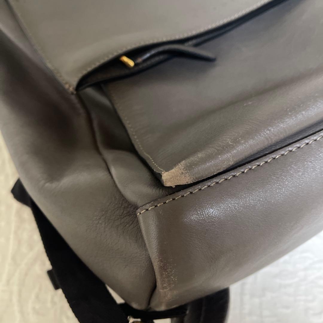 マルニ　MARNI グレーレザーリュック