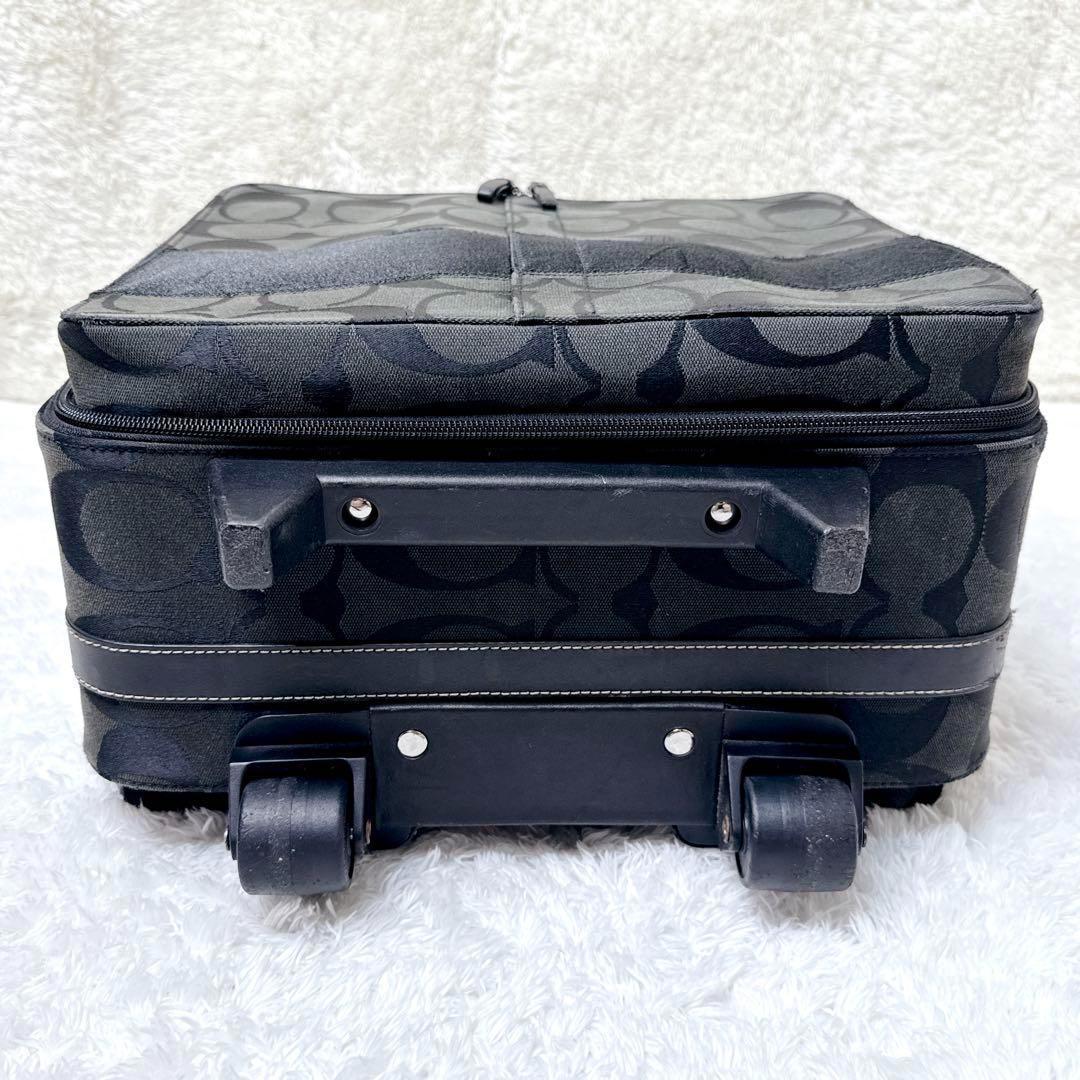 バッグ COACH Signature Carry On Luggage rare