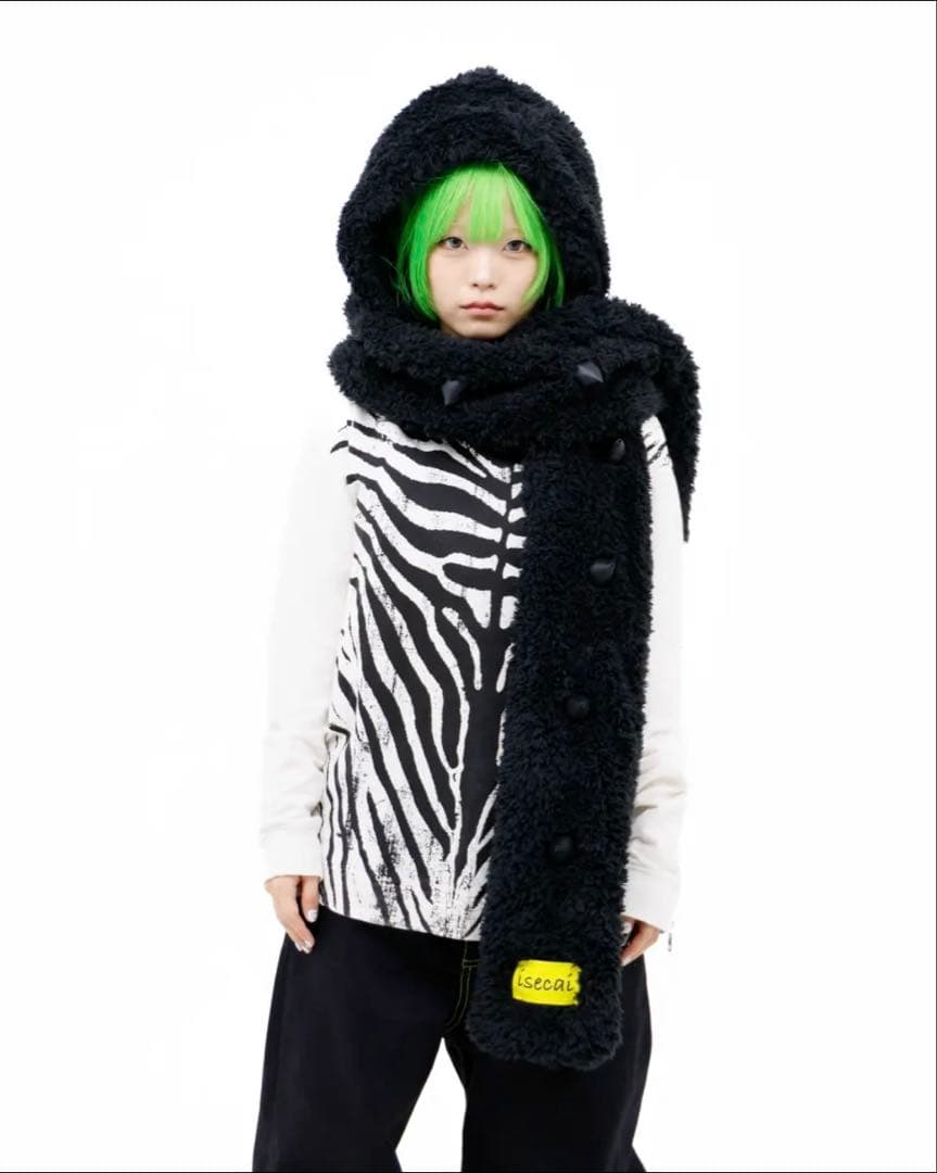 c*r様 isecai 棘マフラー（フード付き）Black