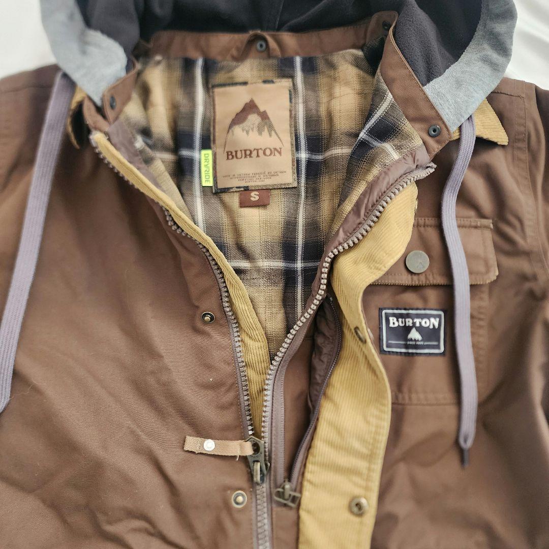 美品 BURTON 　バートン　スノーボードウェア　M
