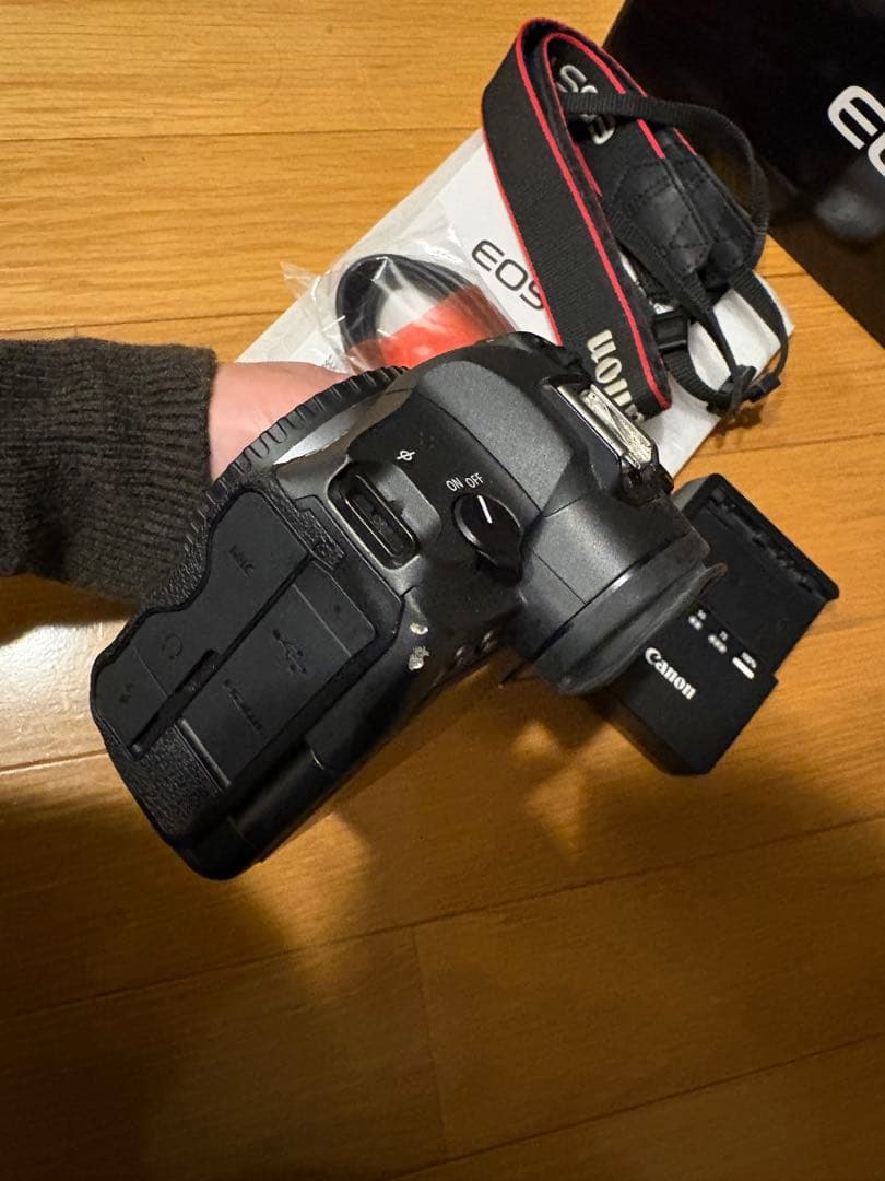 Canon EOS R5 予備バッテリー付き