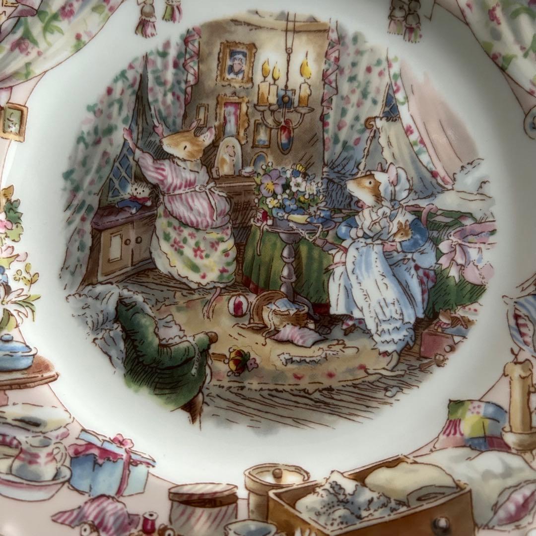 ロイヤルドルトン　ブランブリーヘッジ　のばらの村のものがたり　プレート　2004