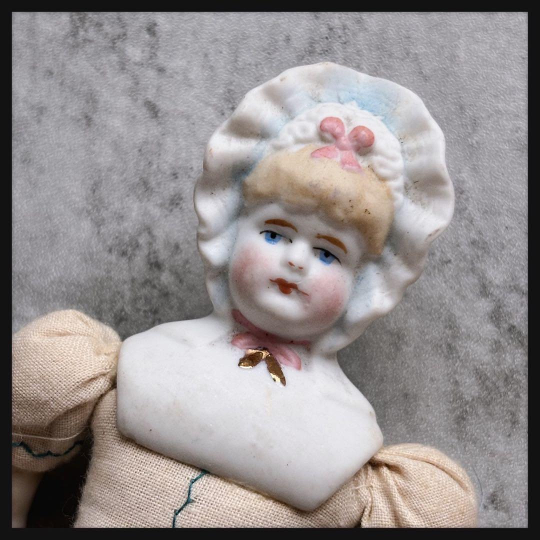 アンティーク リボンのボネのパリアンドール　ビスクドール