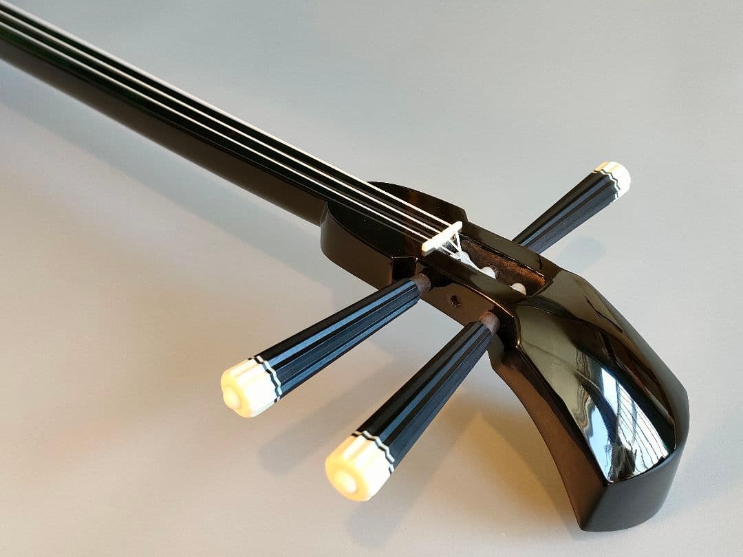 6B 名工平良昌則氏作 八重山黒木ウジラミ材 与那城型三線