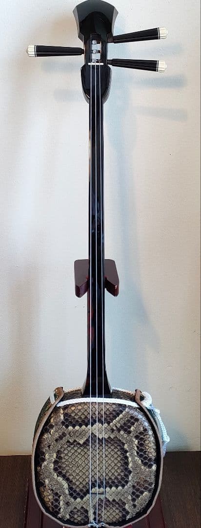 6B 名工平良昌則氏作 八重山黒木ウジラミ材 与那城型三線