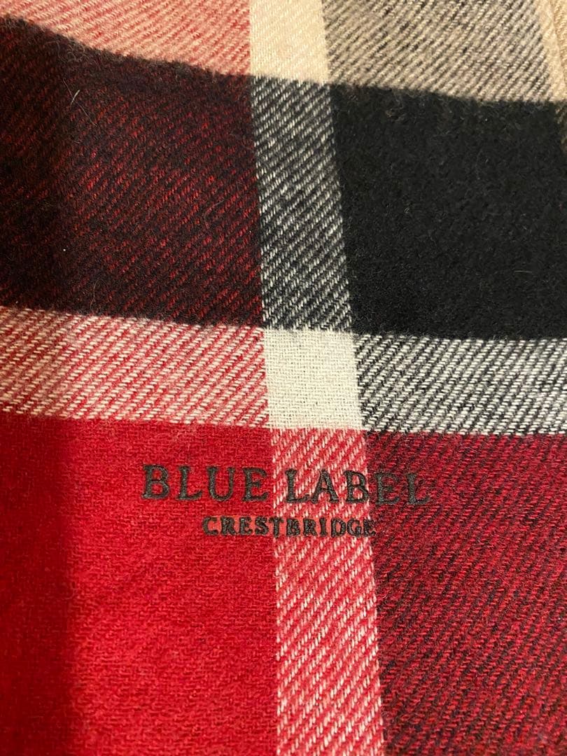 ブルーレーベルクレストブリッジ　ノバチェック柄　フード付大人可愛いあったか羽織り