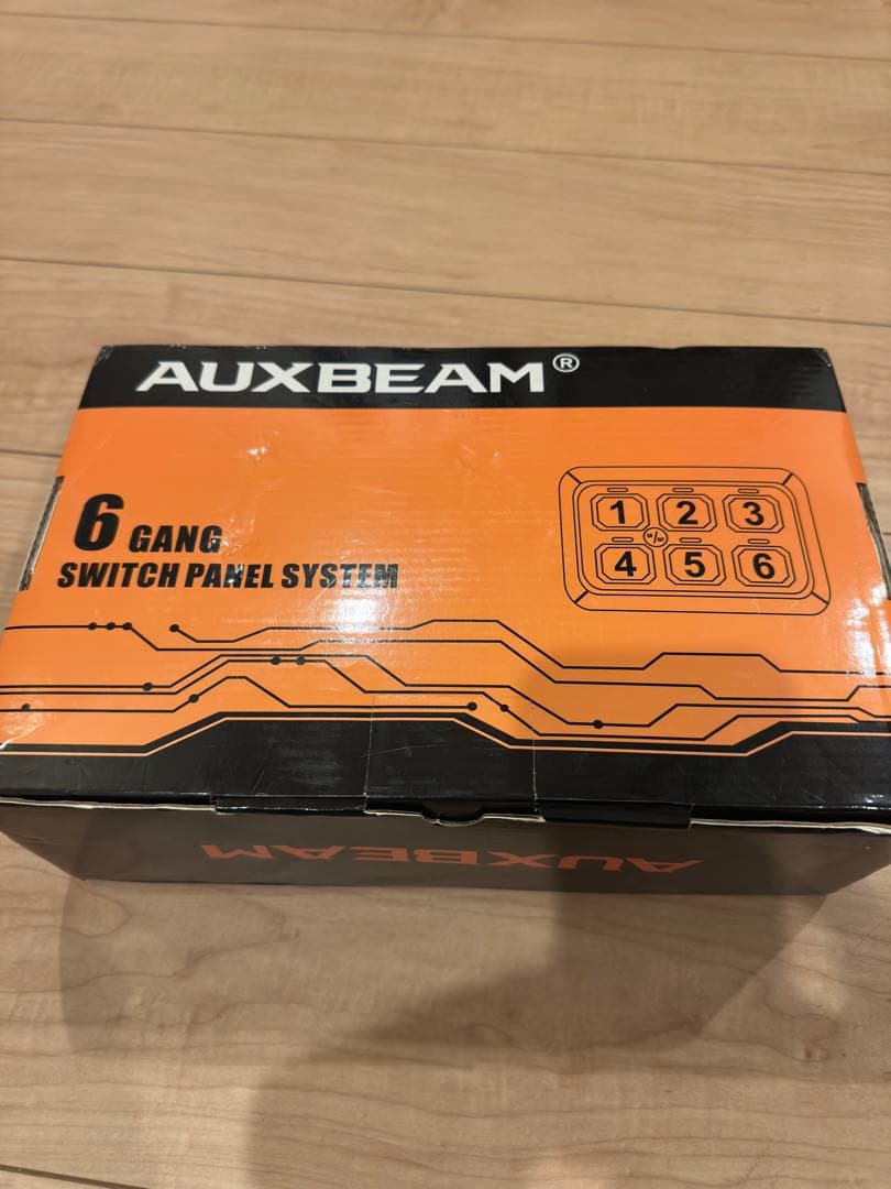 パーツ AUXBEAM 6 Gang Switch Panel System