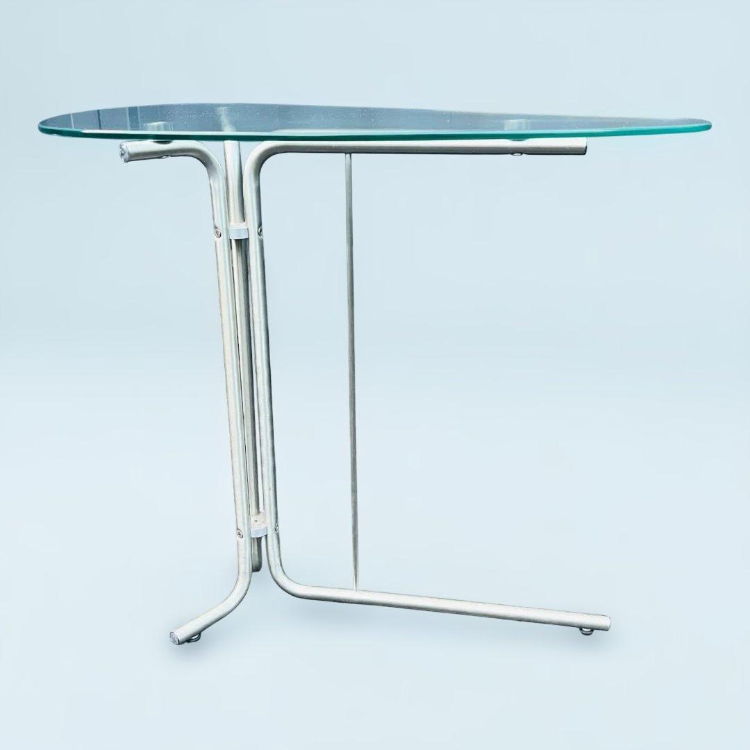 モダン三角形ガラスサイドテーブル