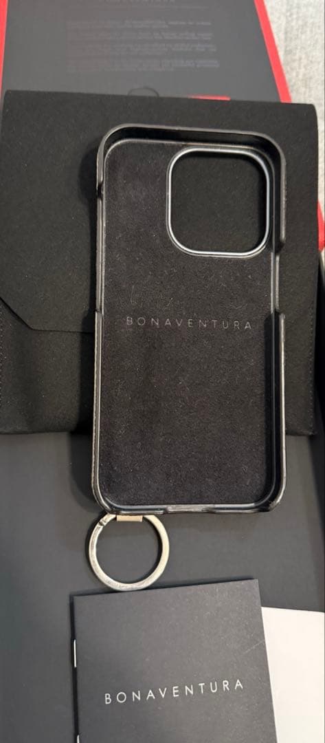 ボナベンチュラ　iPhone15proケース　グレージュ