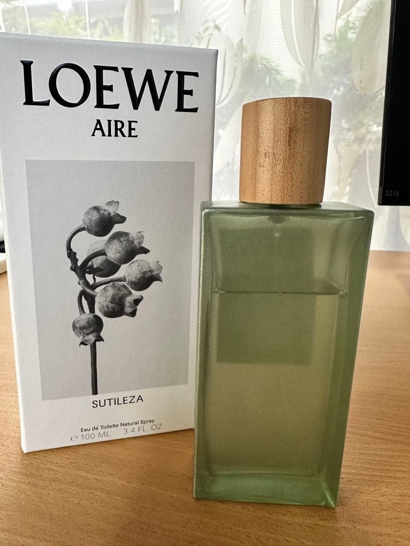 LOEWE AIRE SUTILEZA 100ml 香水 - メルカリ