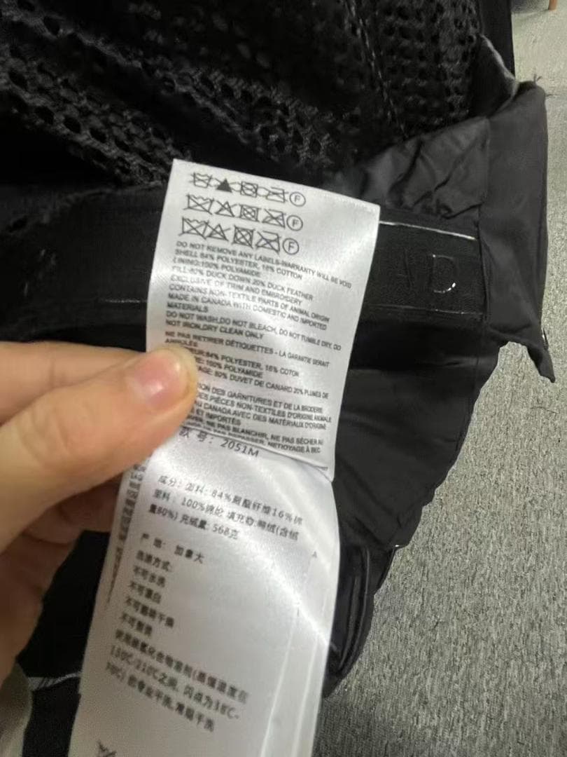 《人気》 極希少✨ブラック ダウンジャケット フード付き~~~~