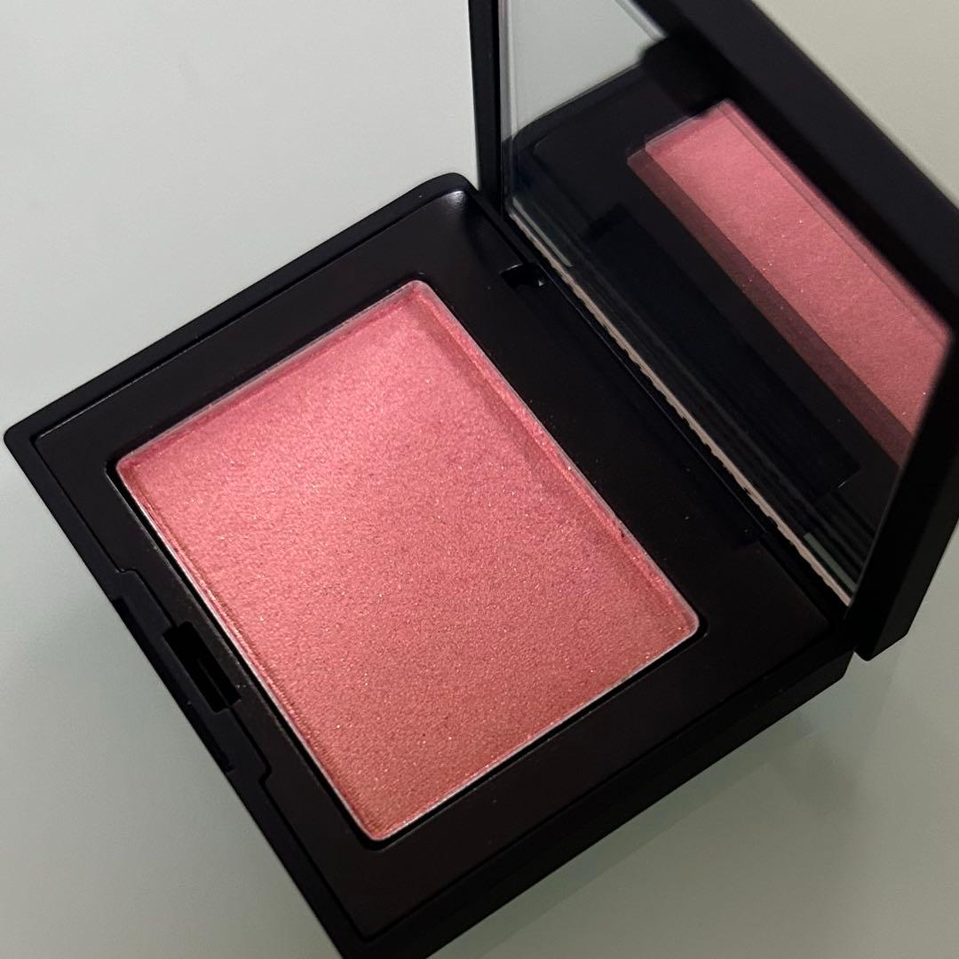 NARS ライトリフレクティングプリズマティックパウダー04454