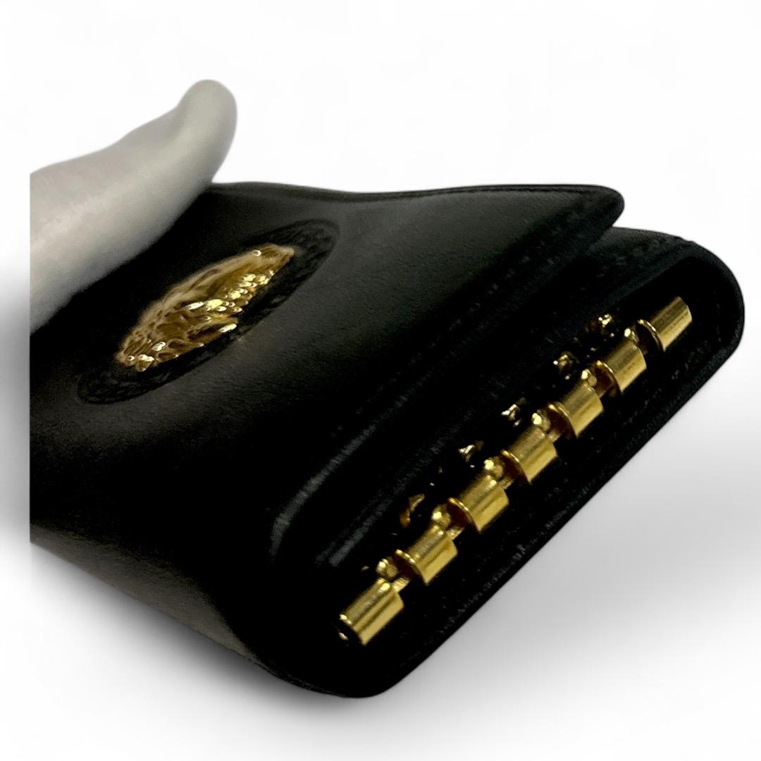 美品 ヴェルサーチ メデューサ 金具 ブラック キーケース　黒　鍵ケース