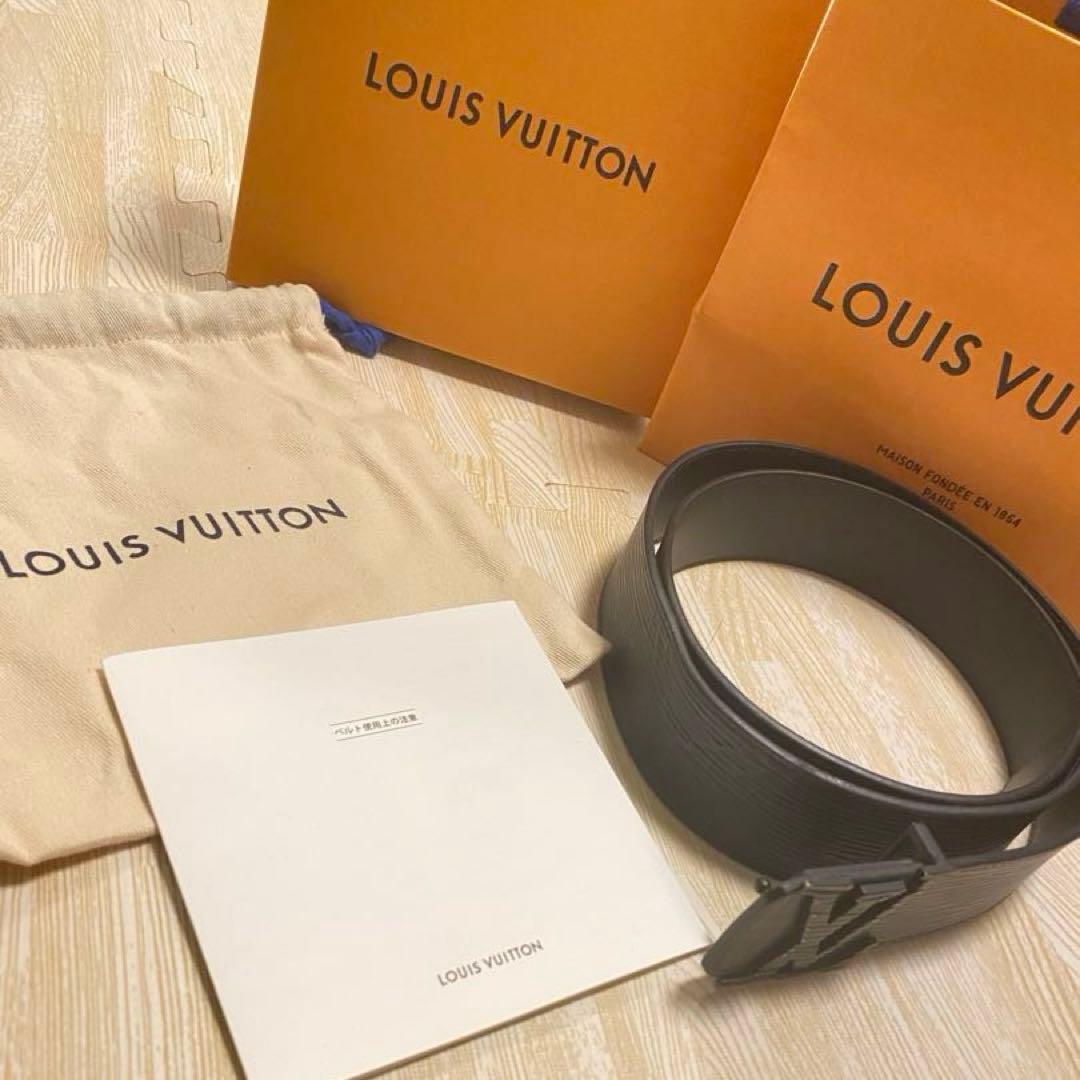 LOUIS VUITTON エピレザー ベルト