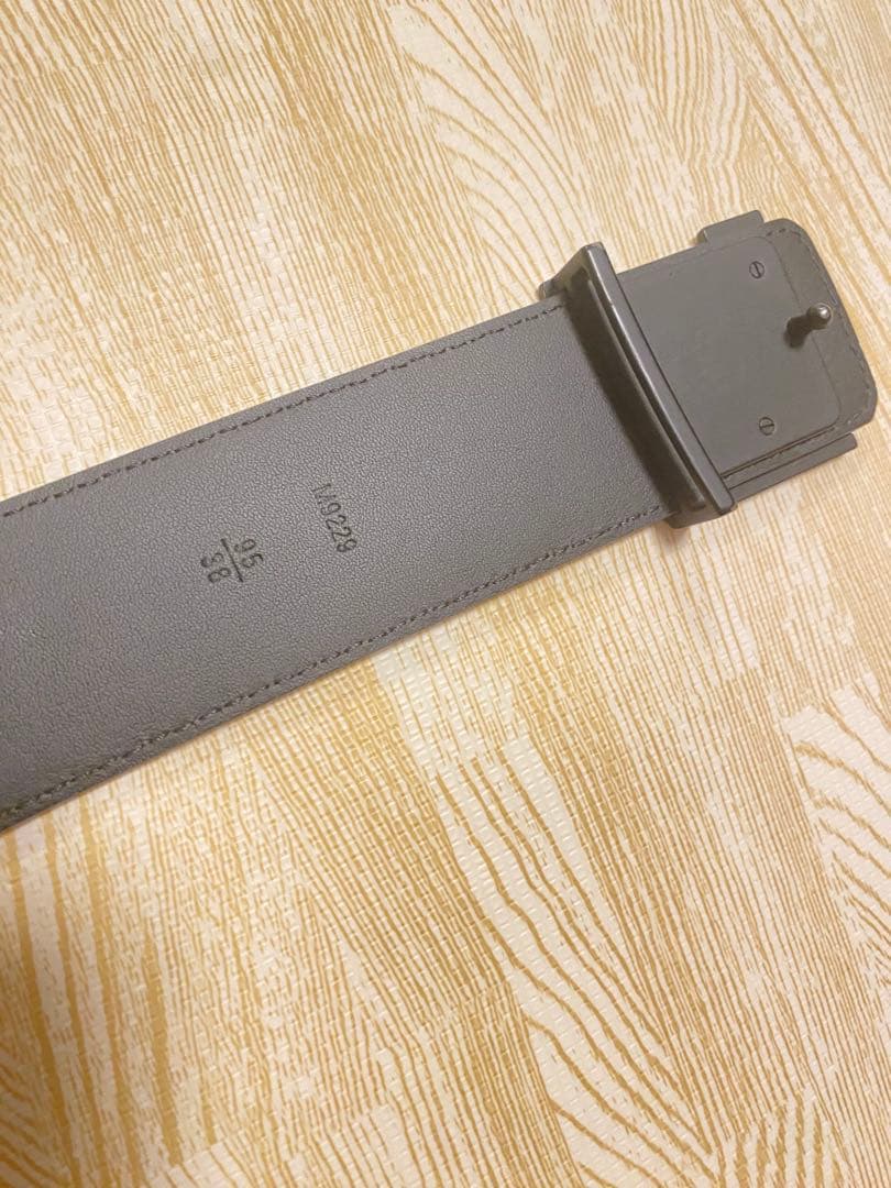 LOUIS VUITTON エピレザー ベルト