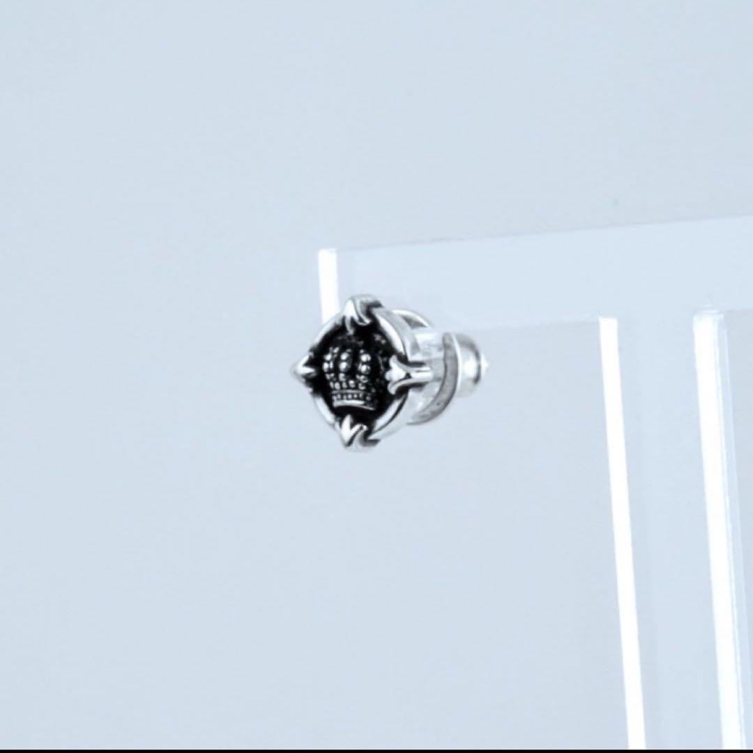 ジャスティンデイビス　CROWN STUD ピアス
