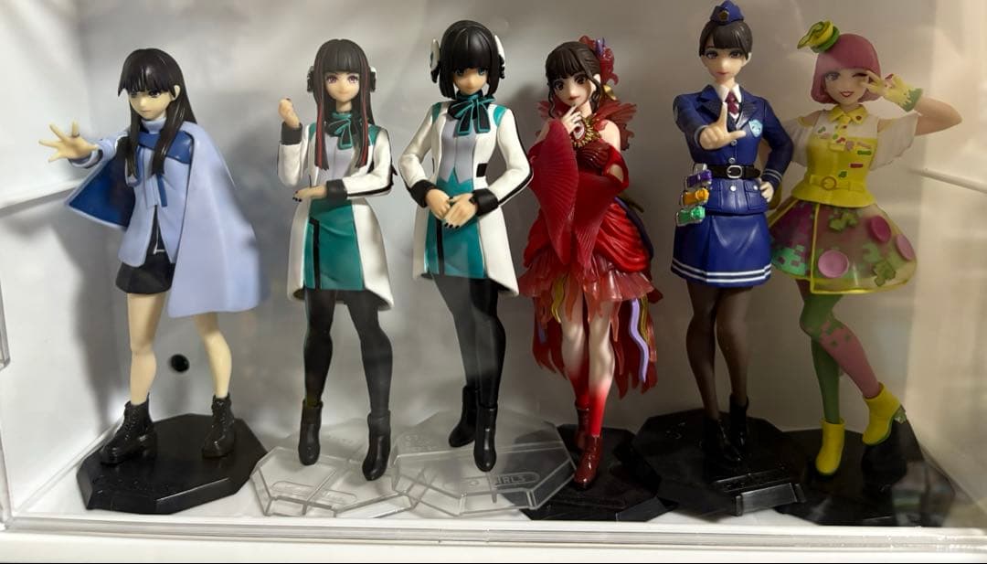 仮面ライダー　HG　GIRLS イズ　アズ　アギレラ　ポッピー　霧子　りんね