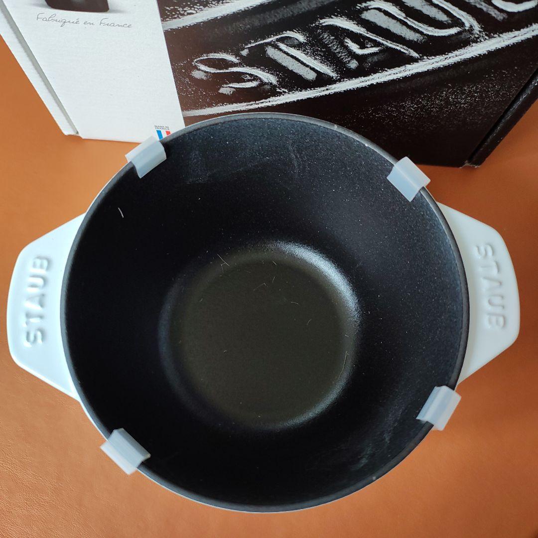 STAUB　GOHAN　M ホワイト