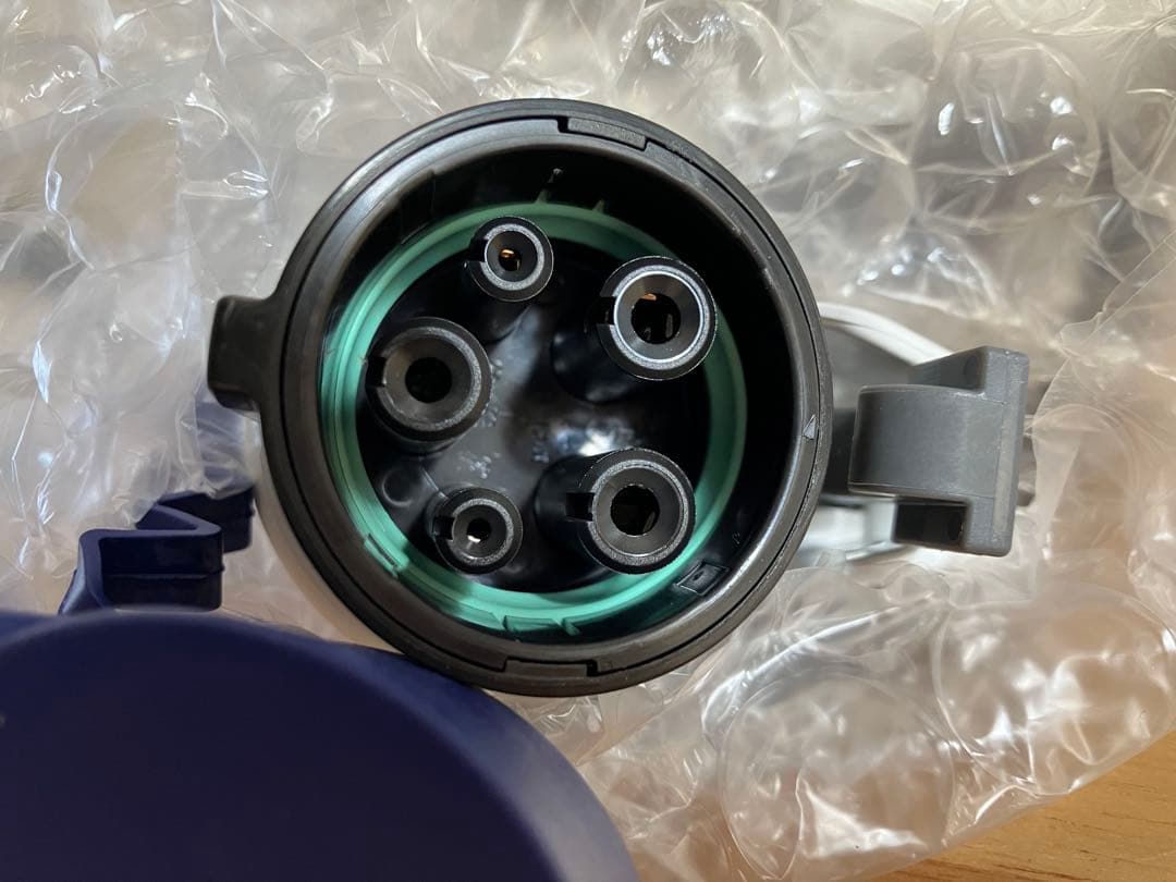 三菱アウトランダーPHEV付属♪新品未使用充電ケーブル