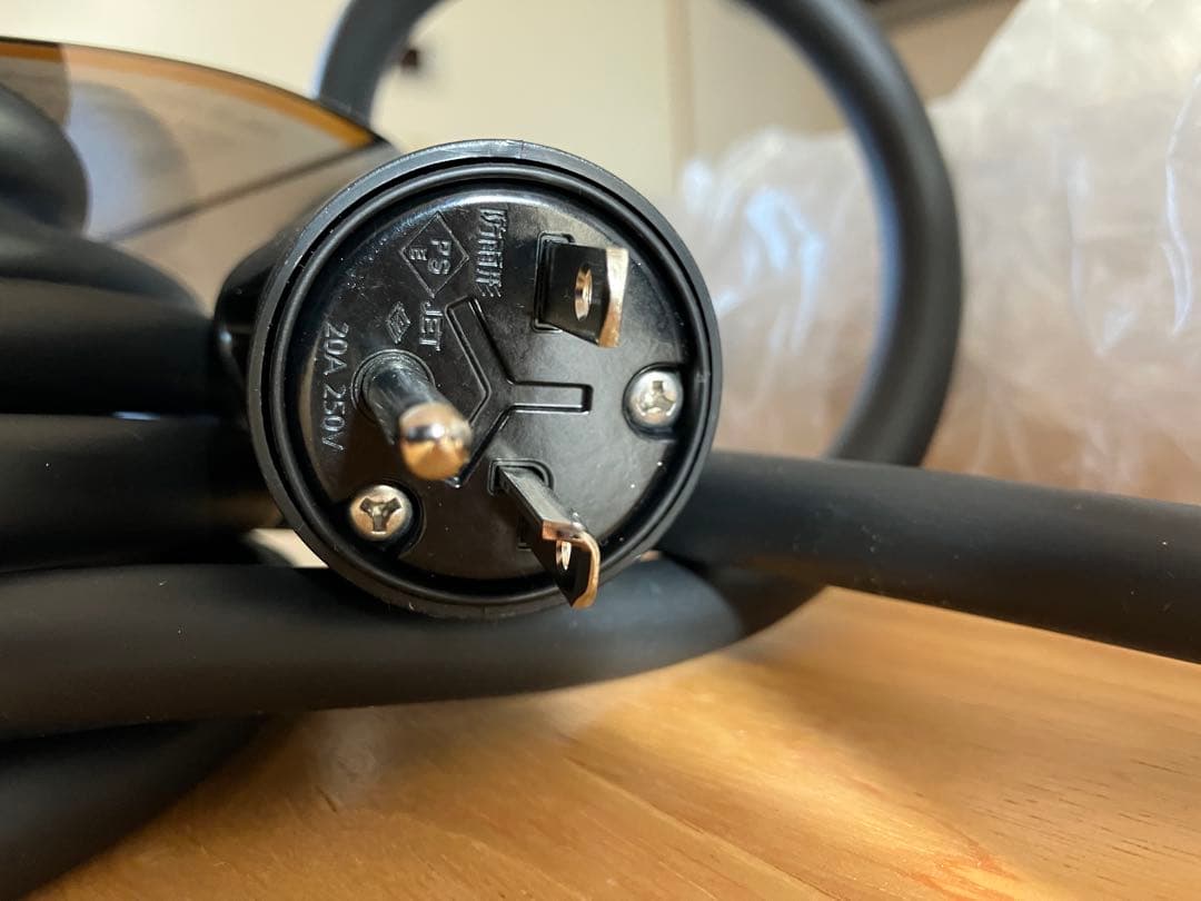 三菱アウトランダーPHEV付属♪新品未使用充電ケーブル