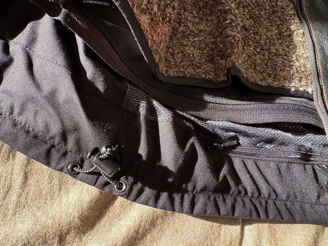 HYOD フード付きブラック本革ジャケット M D3Oプロテクター