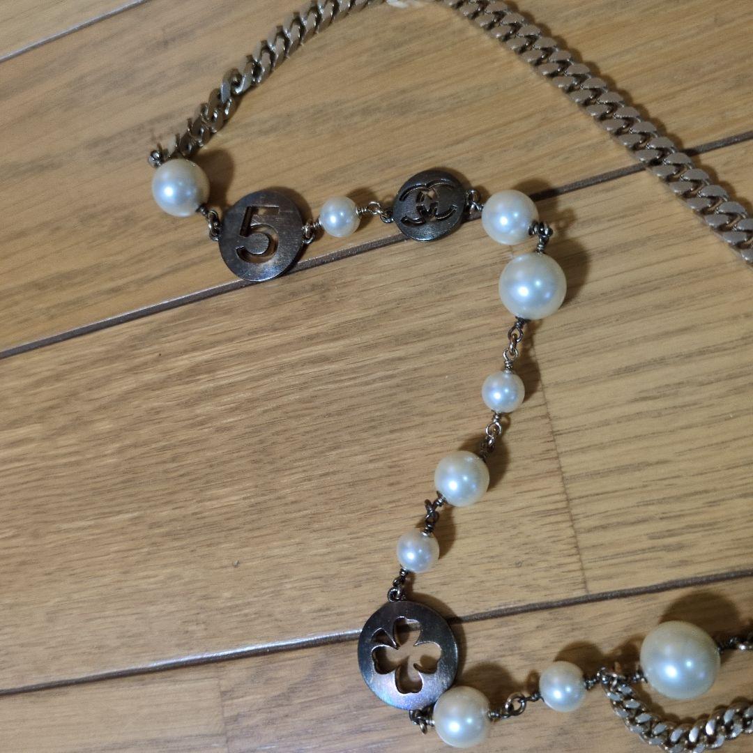 シャネル　パールとチェーンのベルト