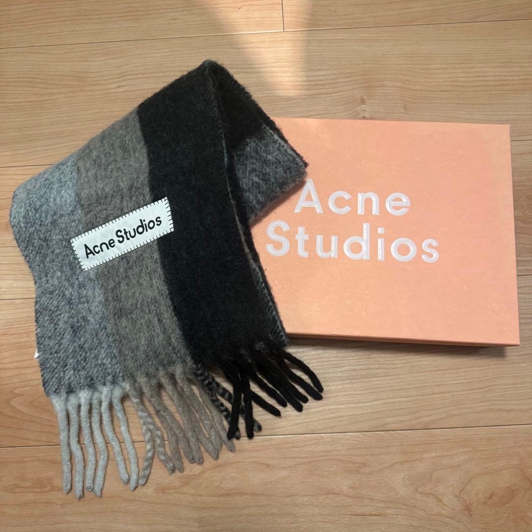 Acne Studios マルチカラー チェック マフラー　CA0084-