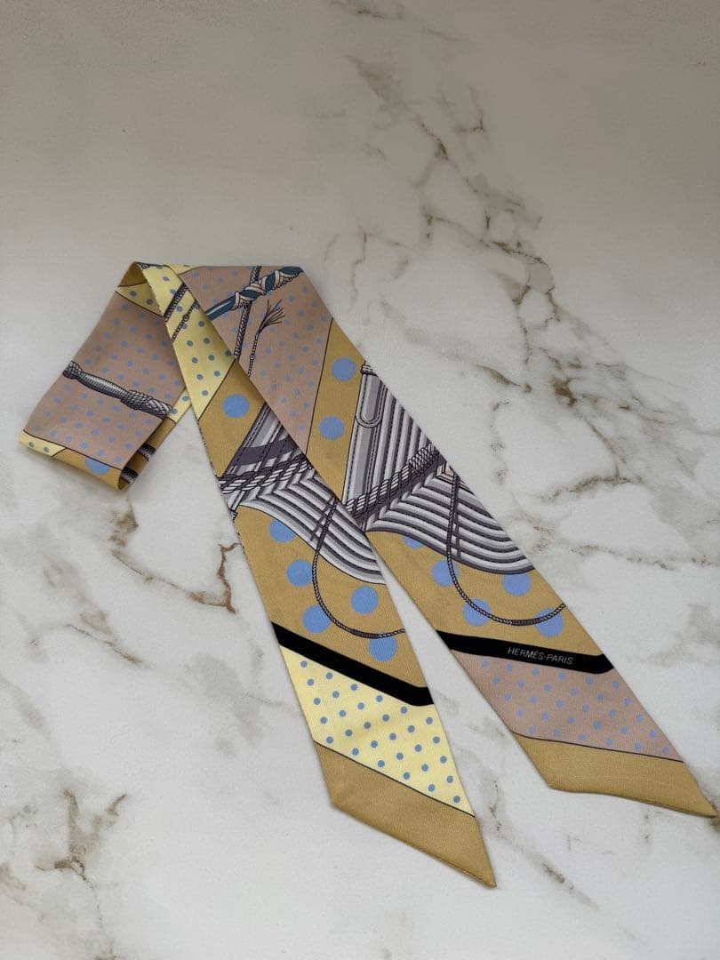 HERMES ツイリーシルクスカーフ 美品