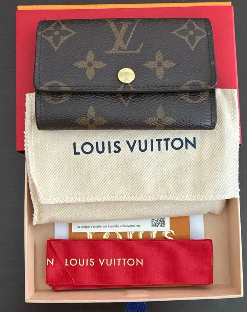 LOUIS VUITTON モノグラム　キーケース