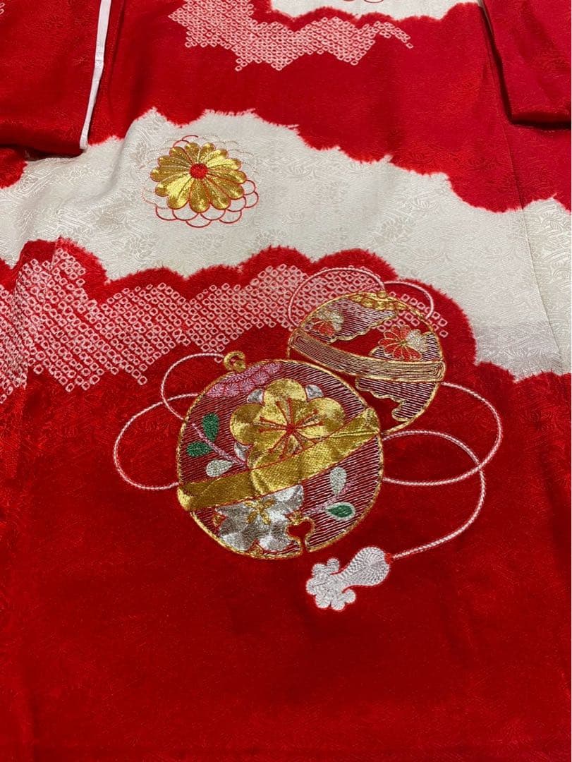 産着 女の子 正絹 ポリエステル 金駒刺繍 絞り 高級 赤 長襦袢付き 地紋