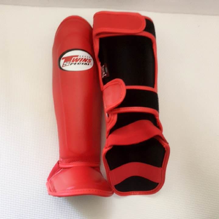 Twins☆格闘技用シンガード【キッズ】