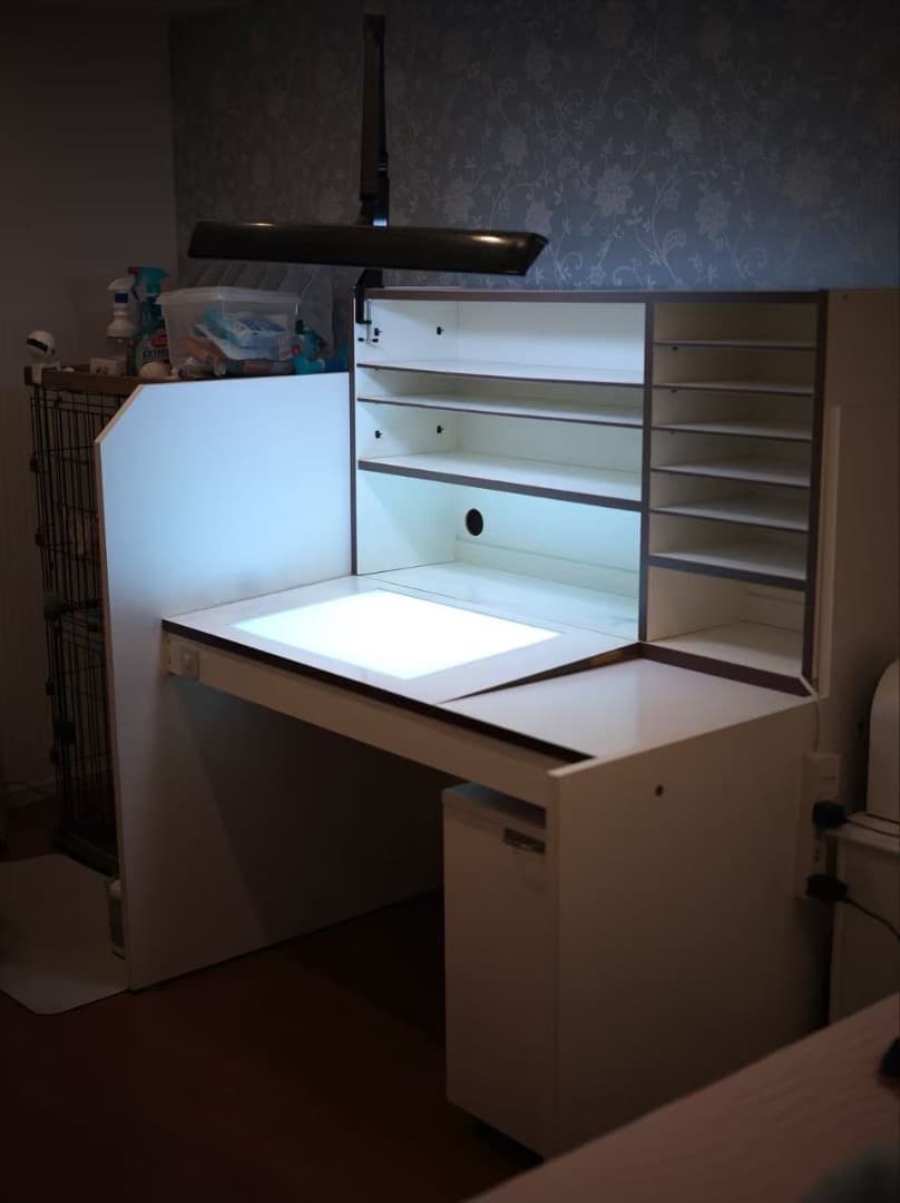 【しおたま】作画机